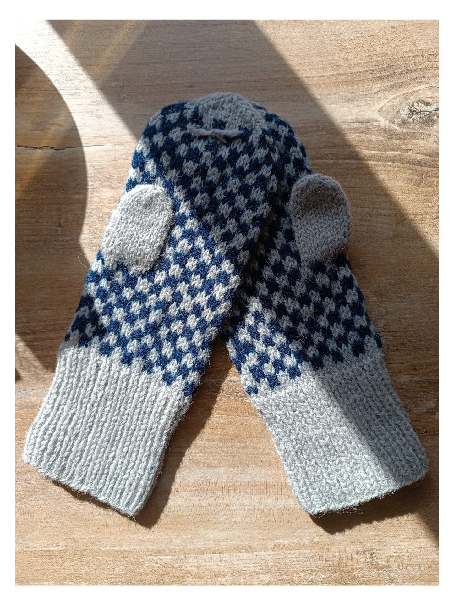 Lithuanian hand knitted mittens blue & gray リトアニア手織り ミトン