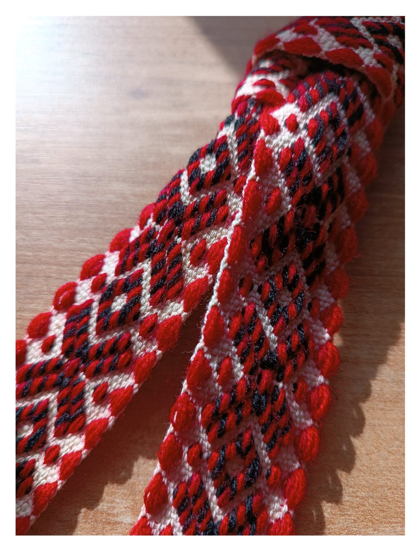 Lithuanina hand knitted neck tie and belt リトアニア手織りベルト・ネクタイ