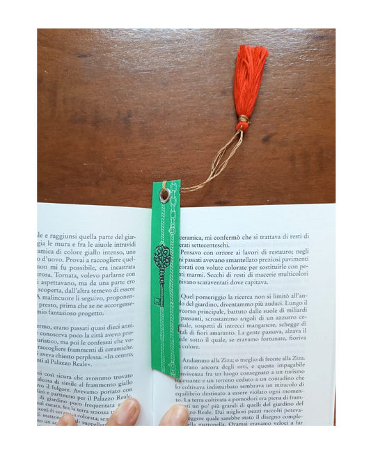 HANDMADE BOOKMARK KEY
